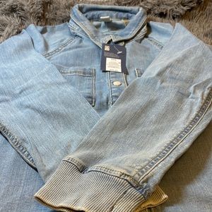Universal threads denim shirt.